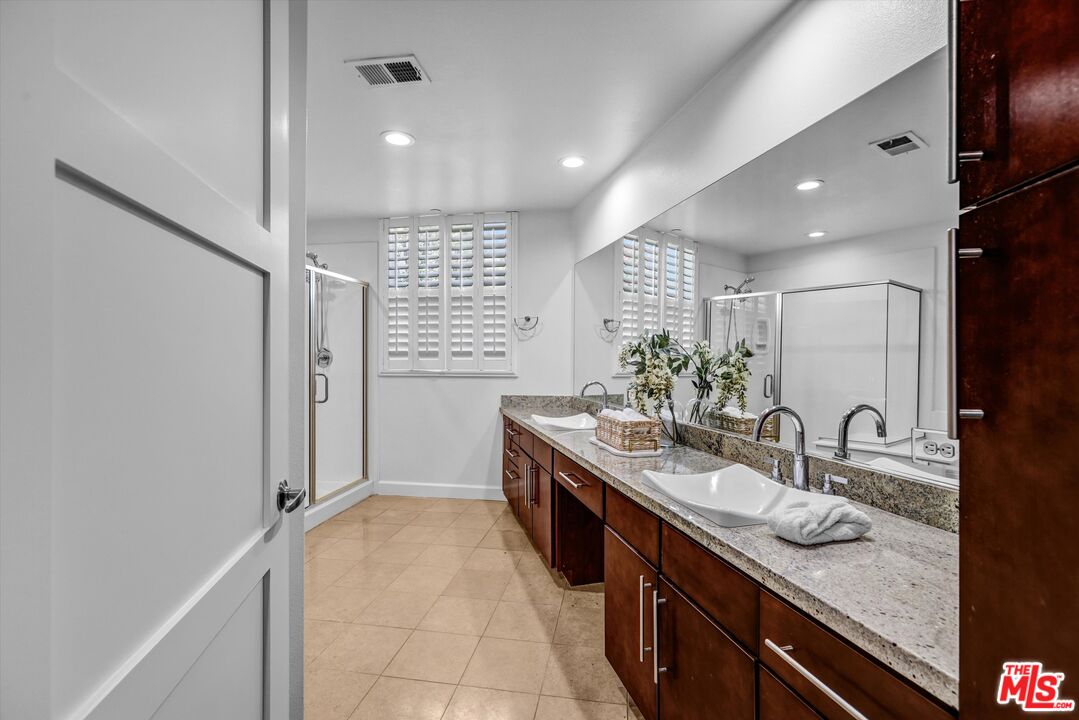 14412 Killion St Unit: 110