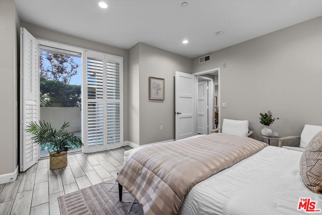 14412 Killion St Unit: 110