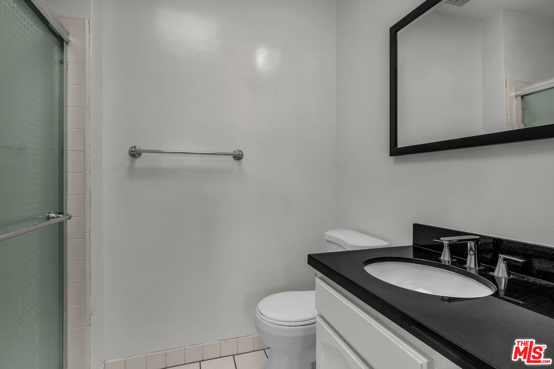 248 S Rexford Dr Unit: 4