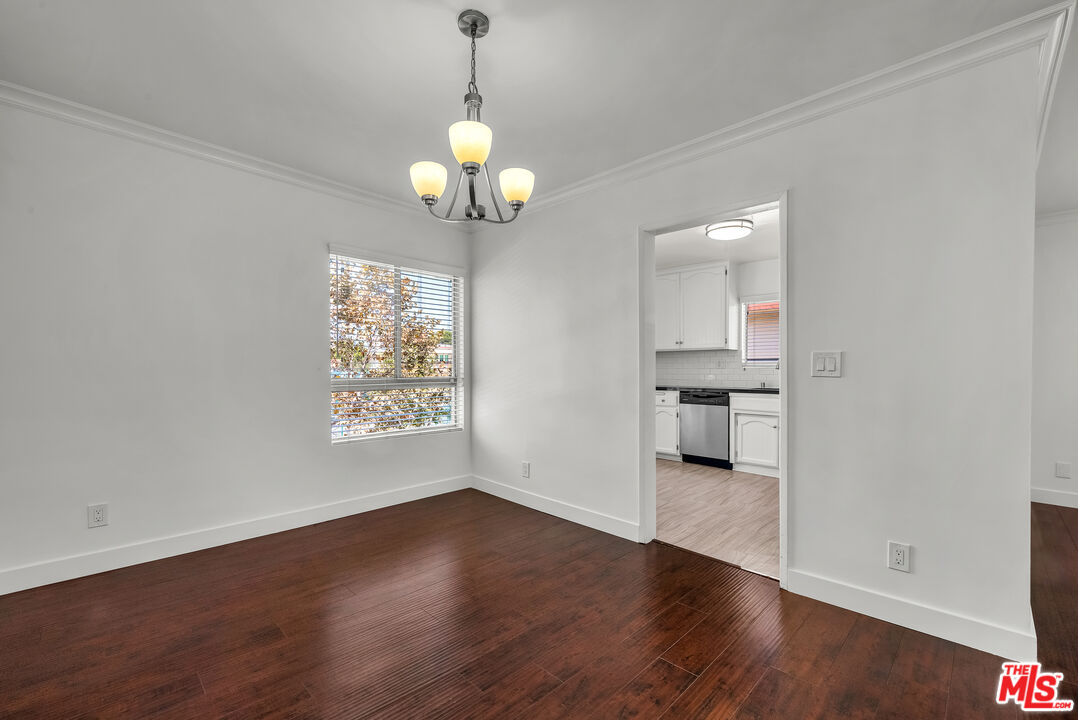 248 S Rexford Dr Unit: 4