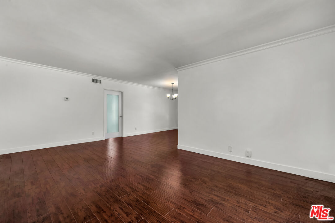 248 S Rexford Dr Unit: 4