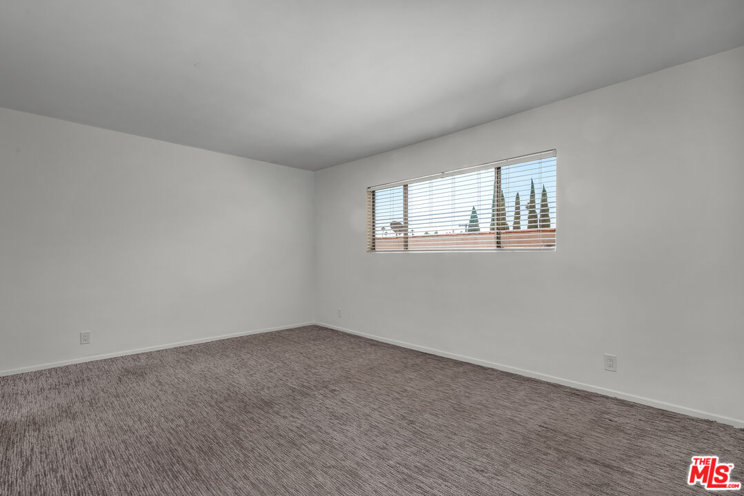 248 S Rexford Dr Unit: 4