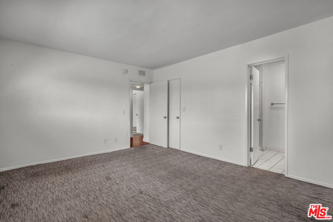248 S Rexford Dr Unit: 4
