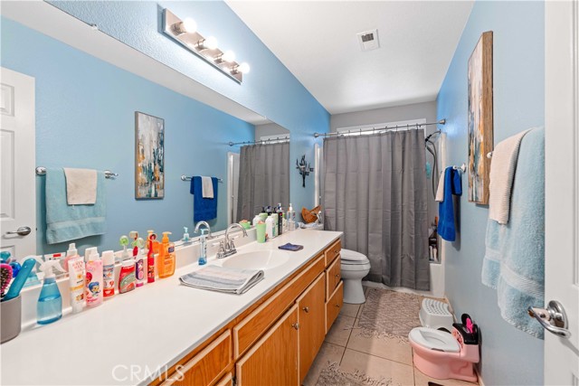 3725 Cocina LN