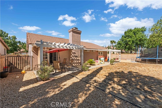 3725 Cocina LN