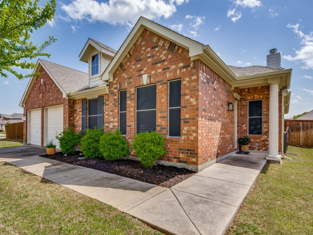 2360 Sunshine Drive