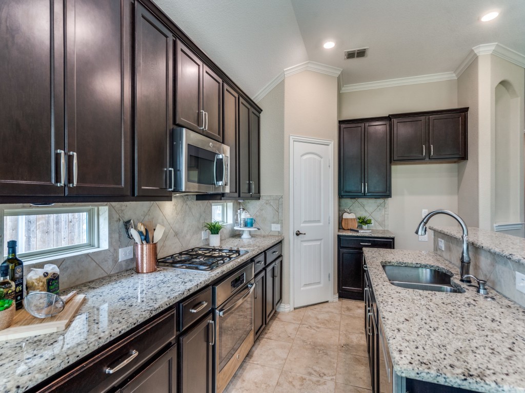 12412 Buffalo Gap Drive