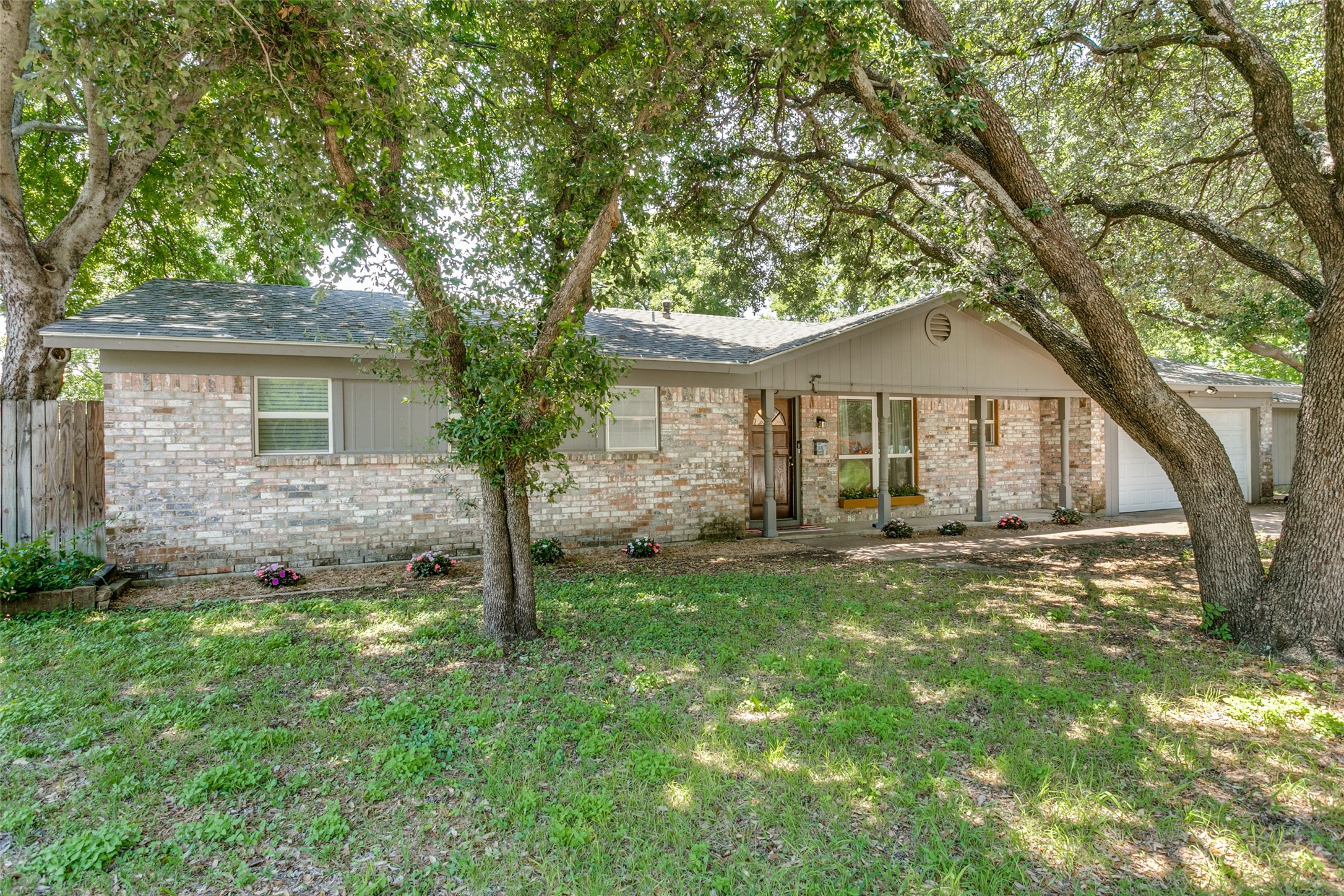 7400 Christopher Court