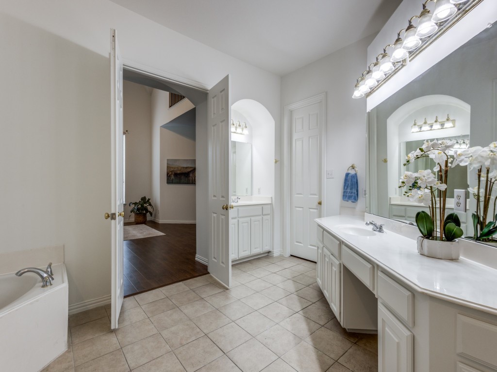 5098 Kickapoo Drive