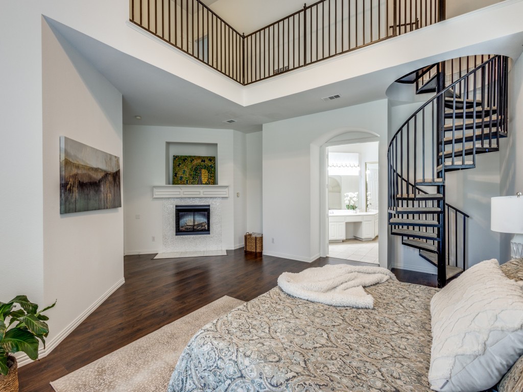 5098 Kickapoo Drive