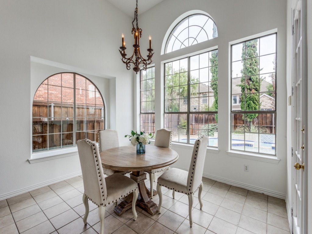 5098 Kickapoo Drive
