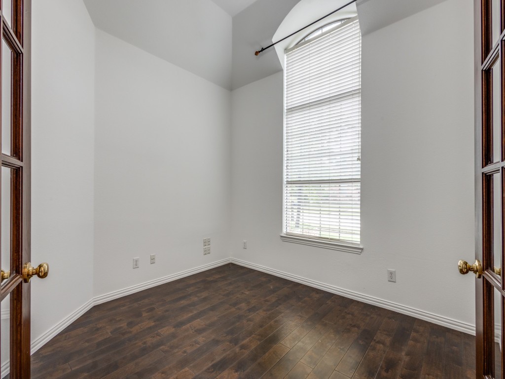 5098 Kickapoo Drive