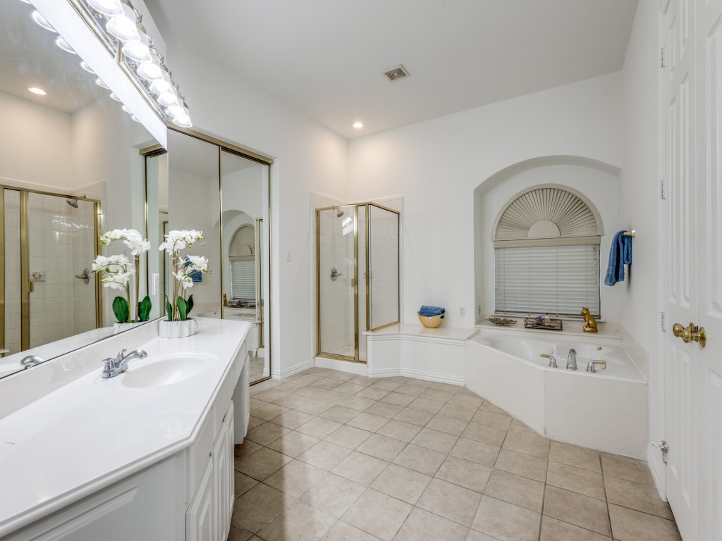 5098 Kickapoo Drive