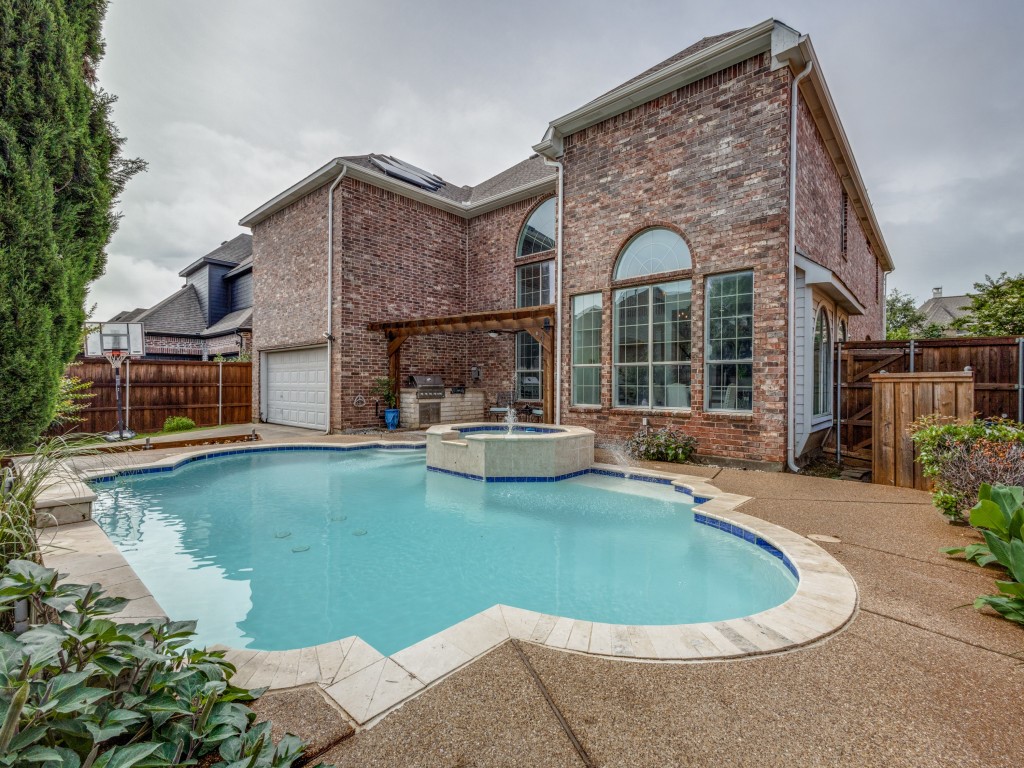 5098 Kickapoo Drive