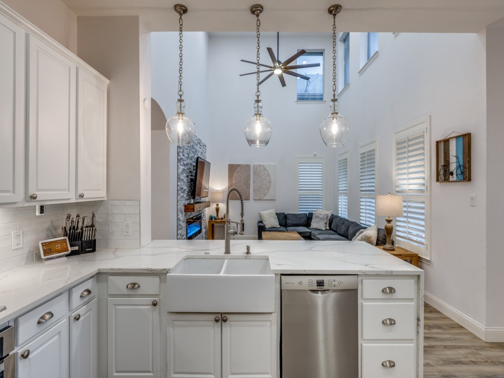 2835 Bandolier Lane