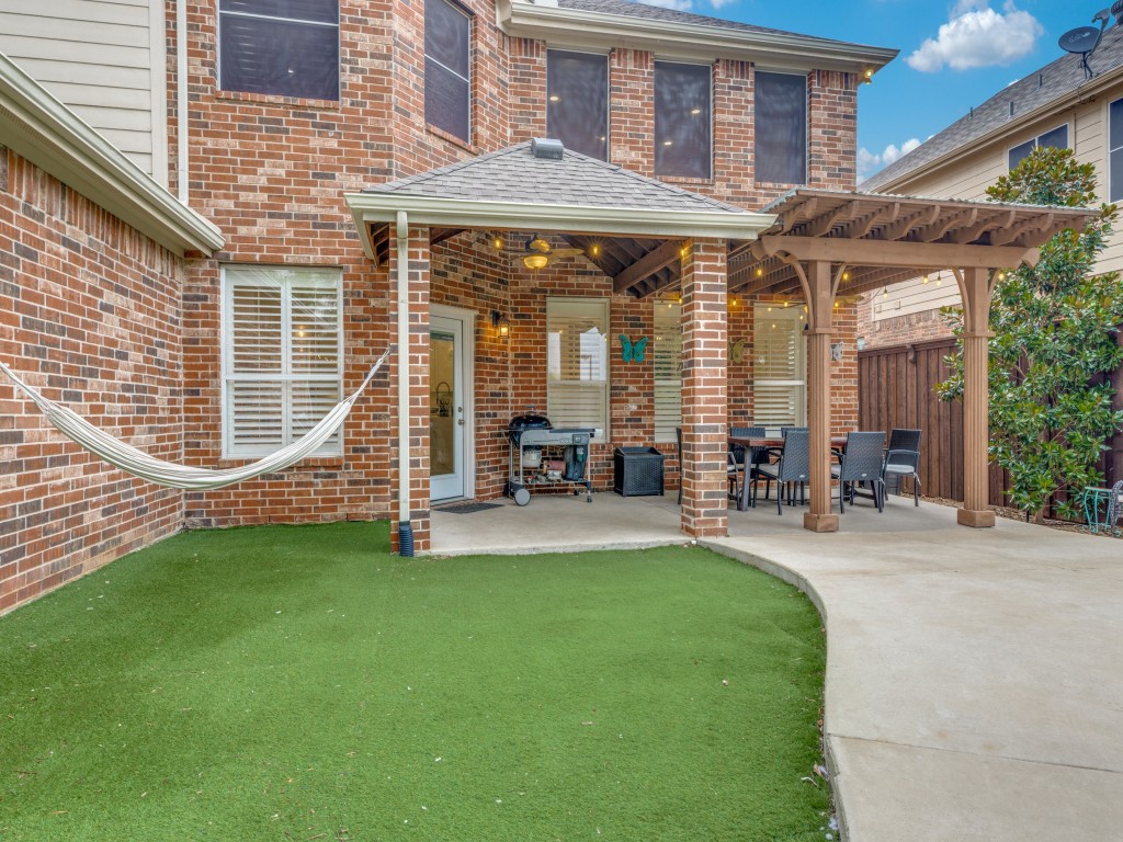 2835 Bandolier Lane