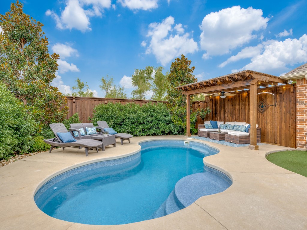 2835 Bandolier Lane