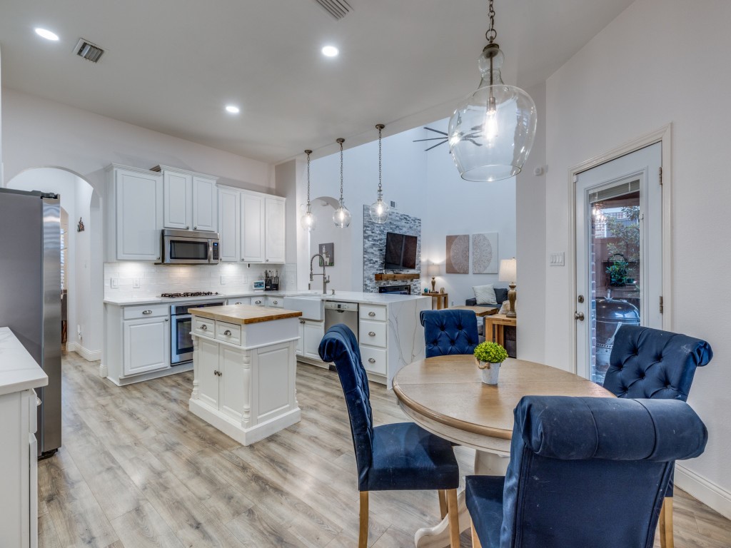 2835 Bandolier Lane