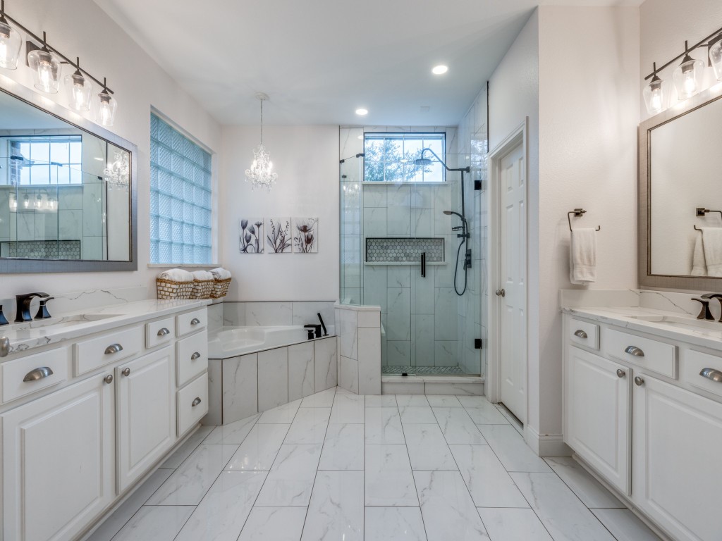 2835 Bandolier Lane