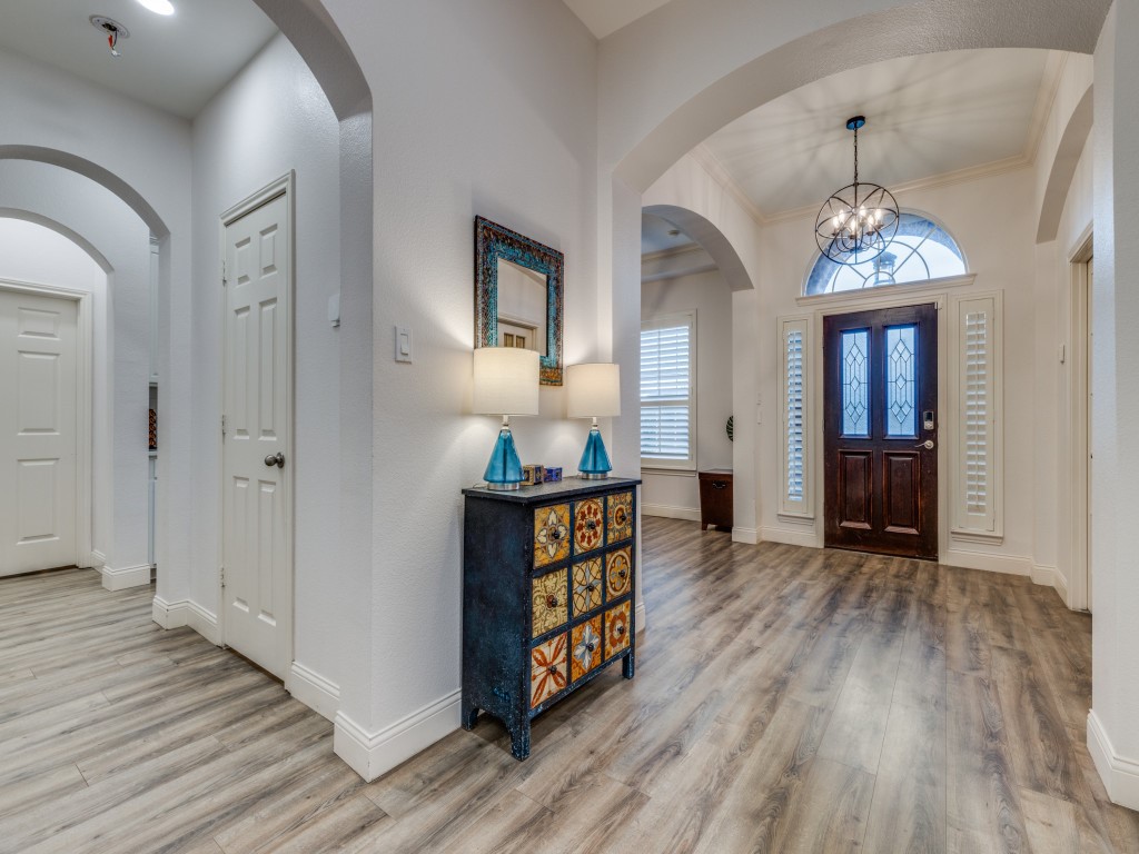 2835 Bandolier Lane