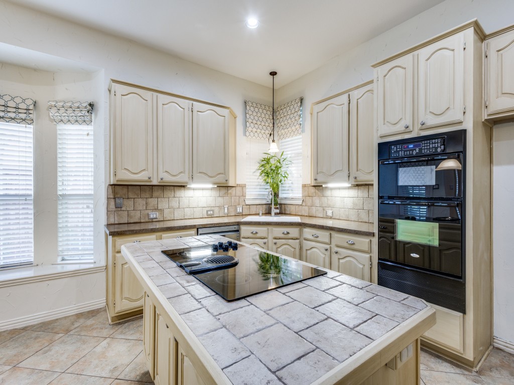 5713 Belle Chasse Lane