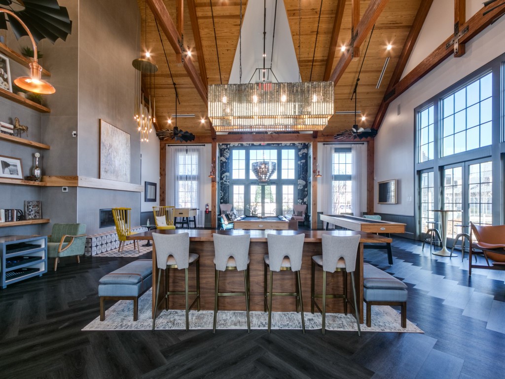 904 Pearl Place
