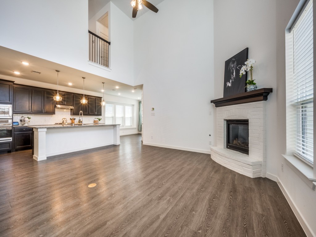 904 Pearl Place