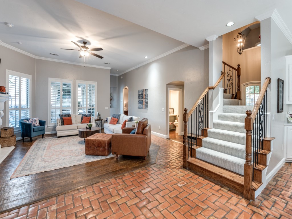 7216 Oakbury Lane