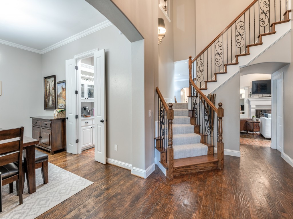 7216 Oakbury Lane