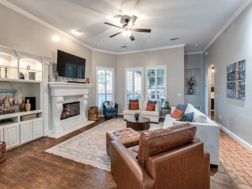 7216 Oakbury Lane