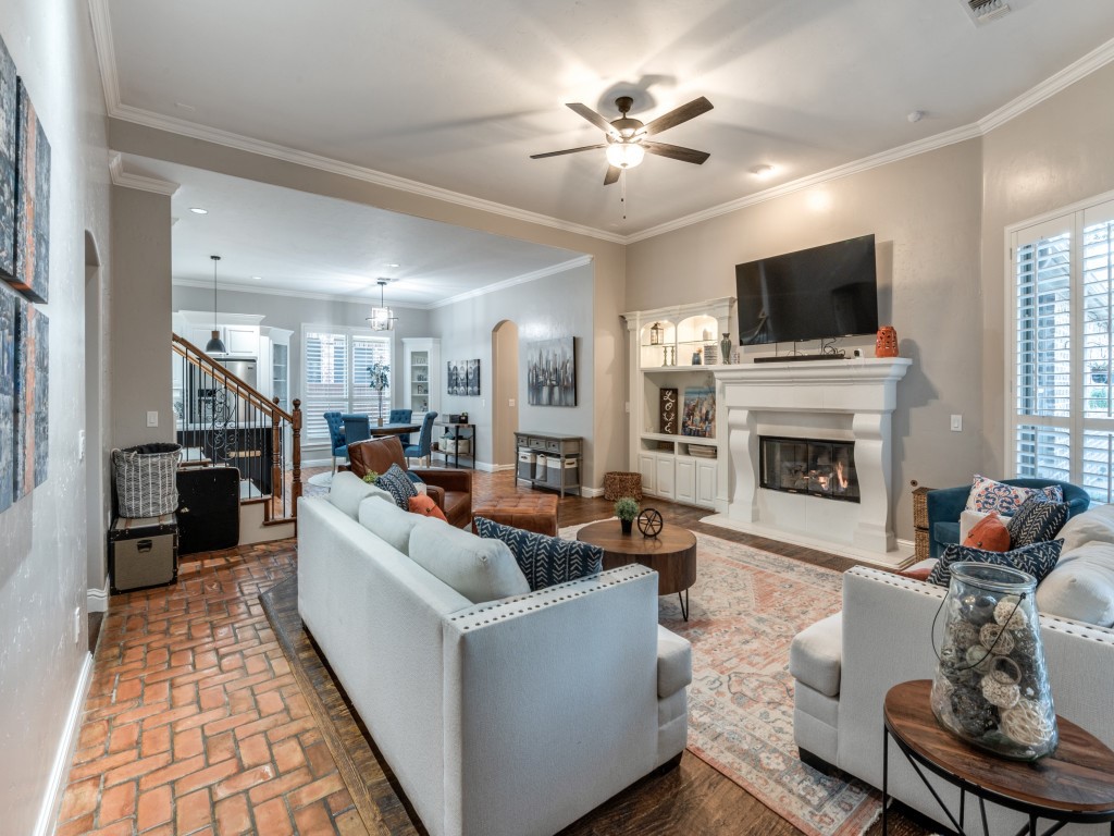 7216 Oakbury Lane