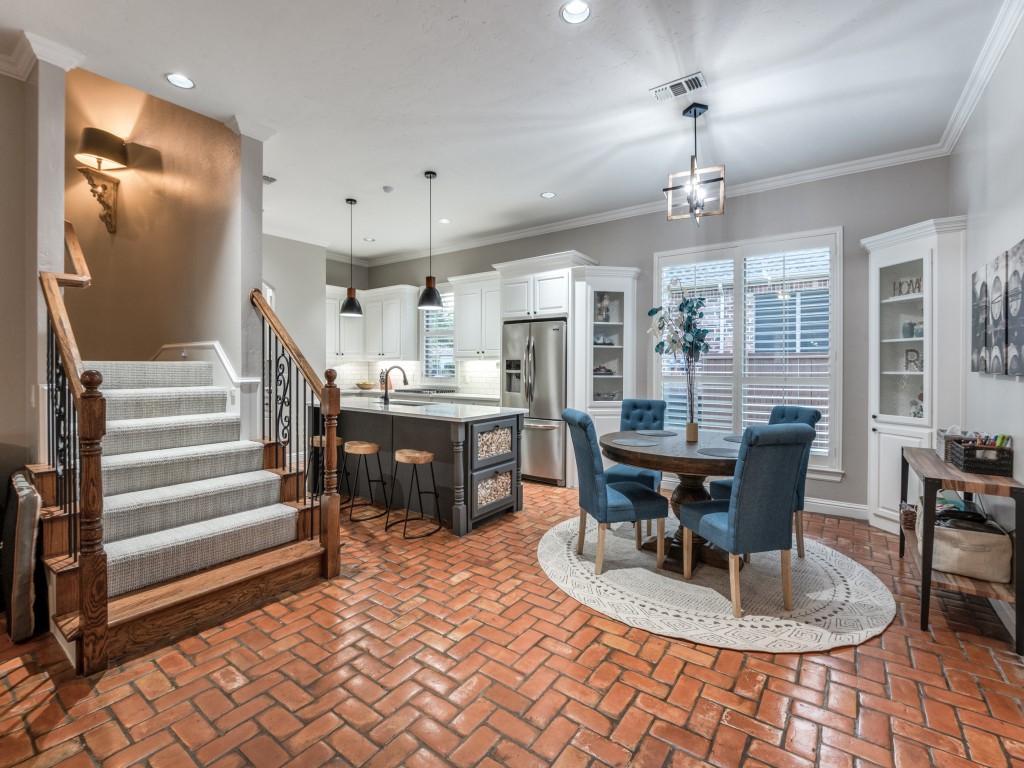 7216 Oakbury Lane