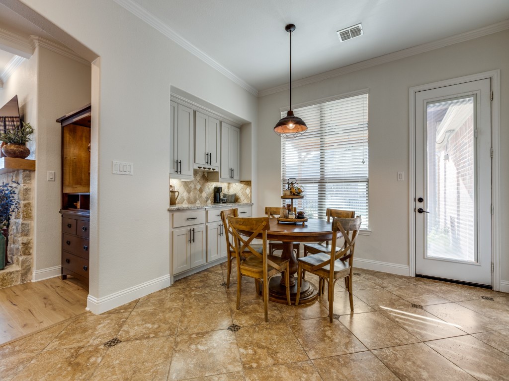 1616 Bearpath Way