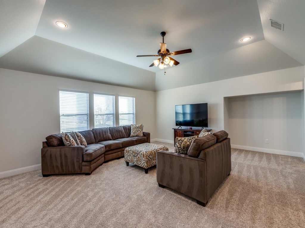 1616 Bearpath Way