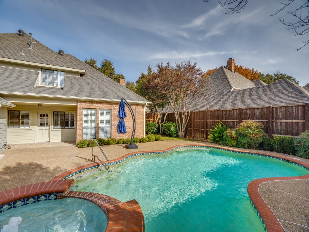 3412 Caleche Court