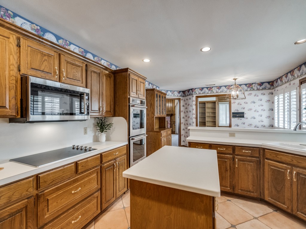 3412 Caleche Court
