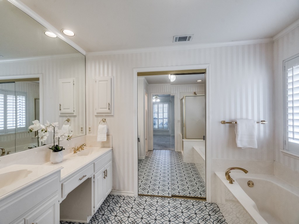 3412 Caleche Court