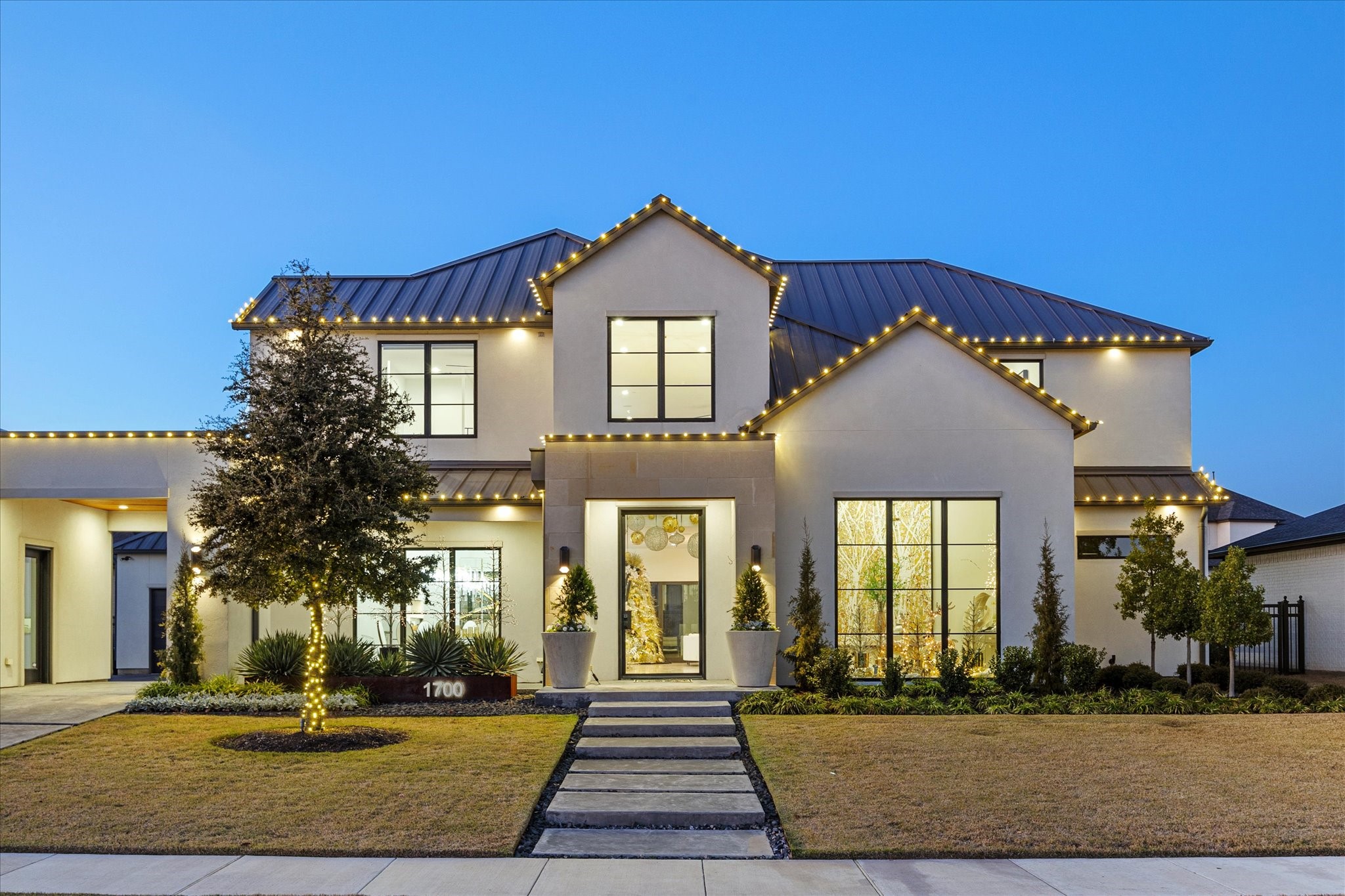 1700 Hidalgo Lane