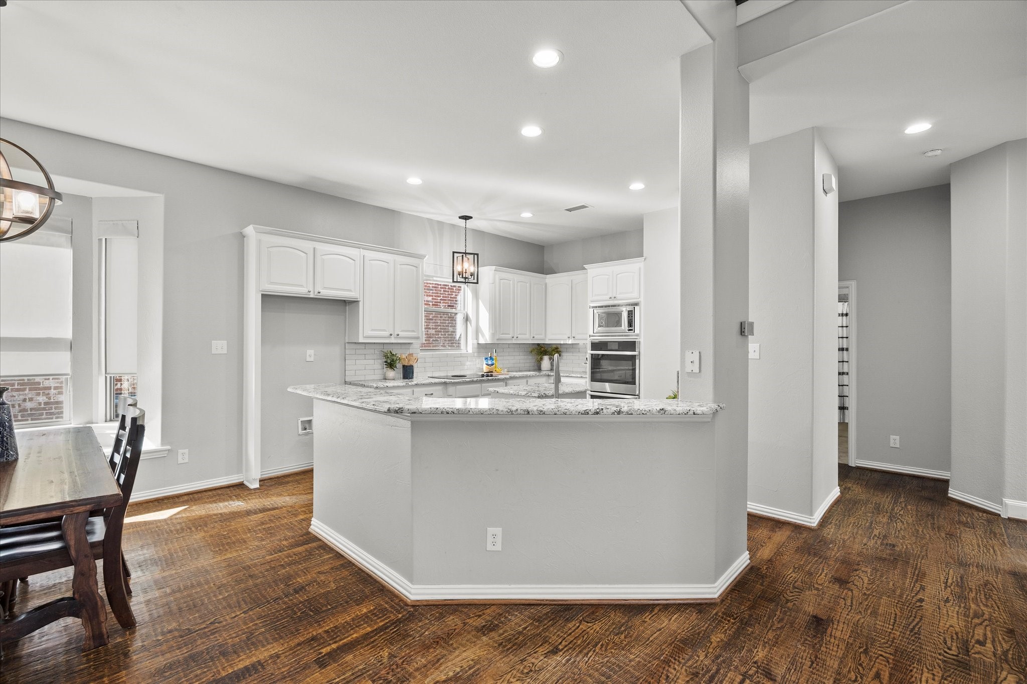 5087 Navajo Drive