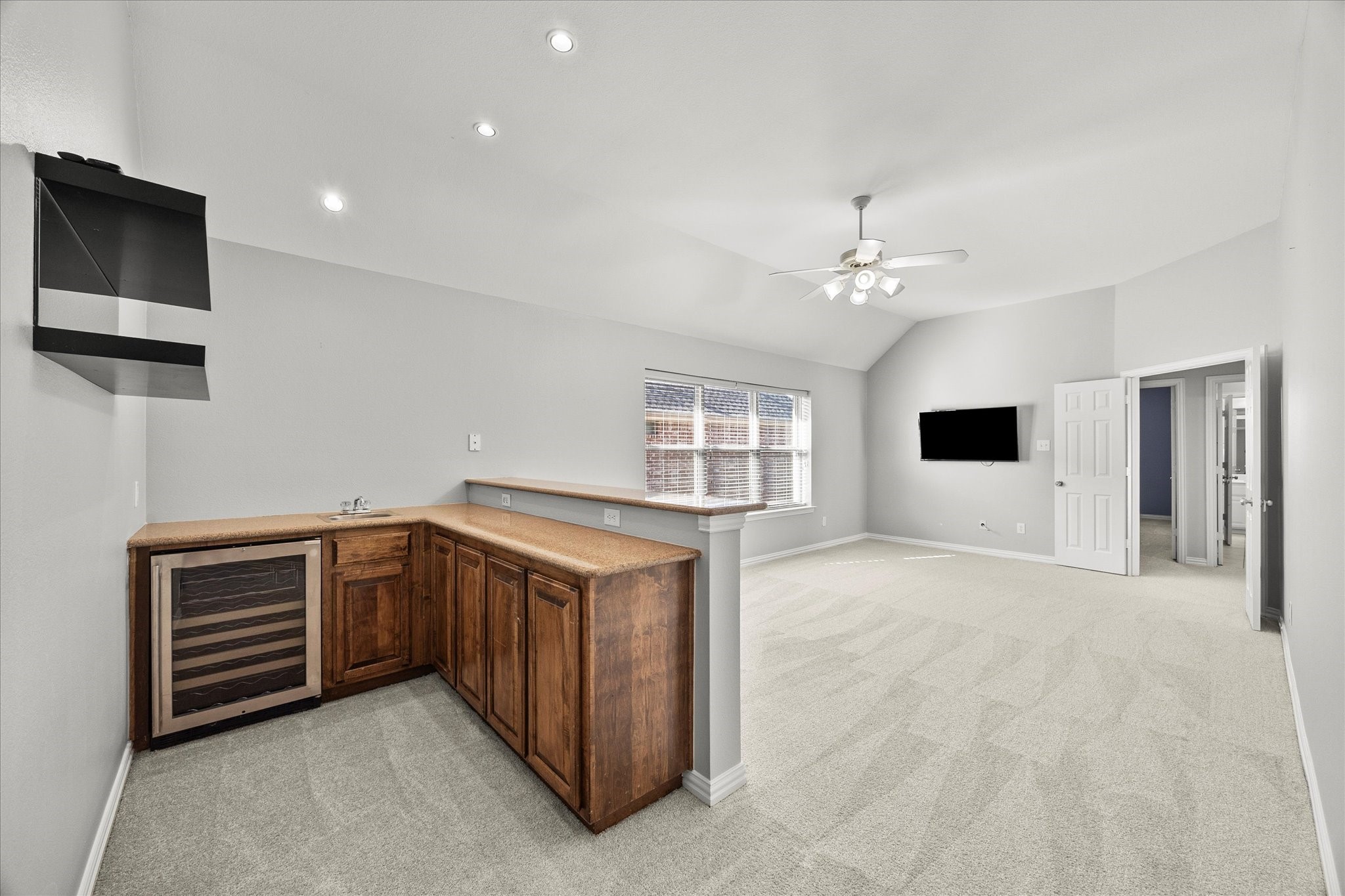5087 Navajo Drive