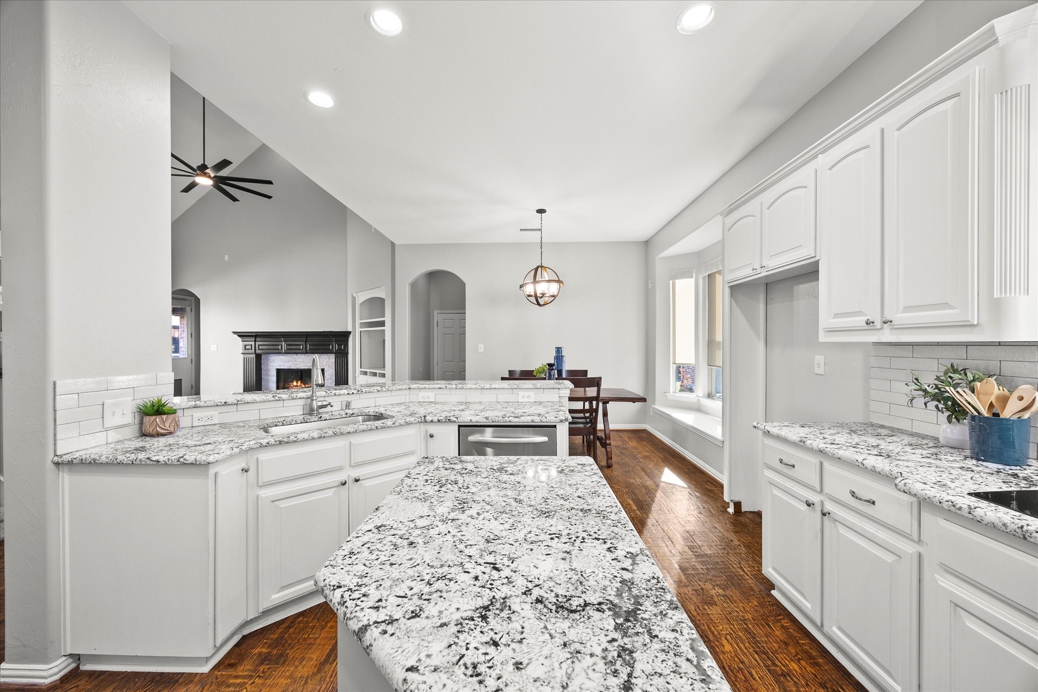 5087 Navajo Drive