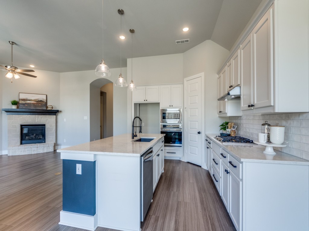 1425 Arrowwood Drive