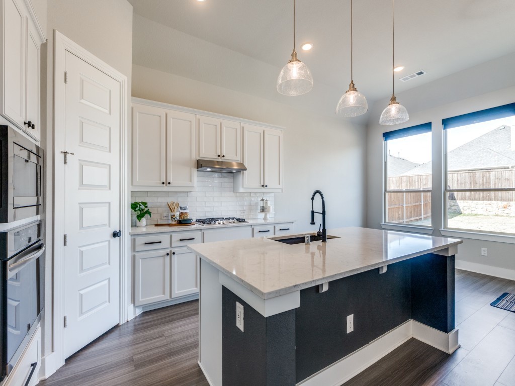 1425 Arrowwood Drive