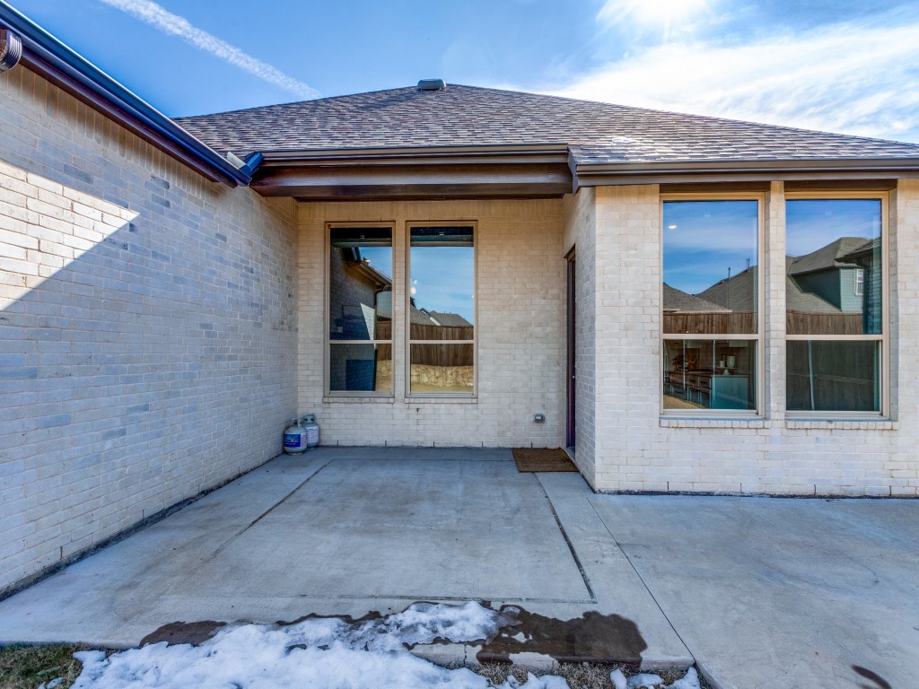 1425 Arrowwood Drive