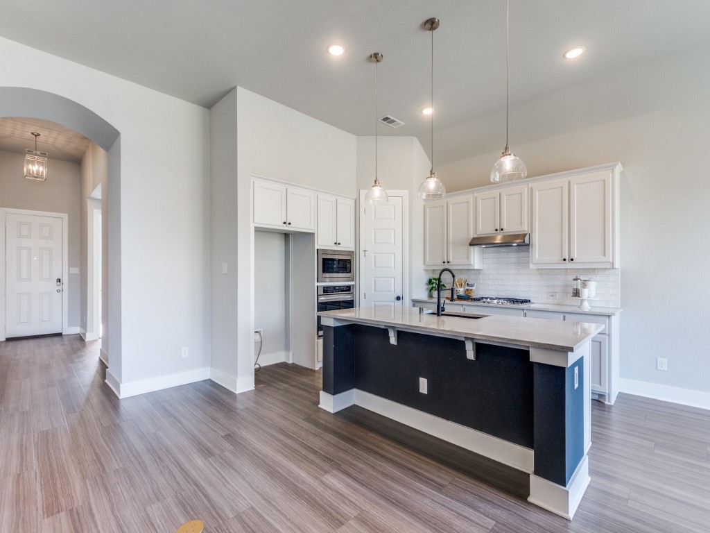 1425 Arrowwood Drive
