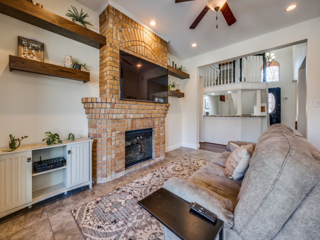 1421 Indian Lake Trail