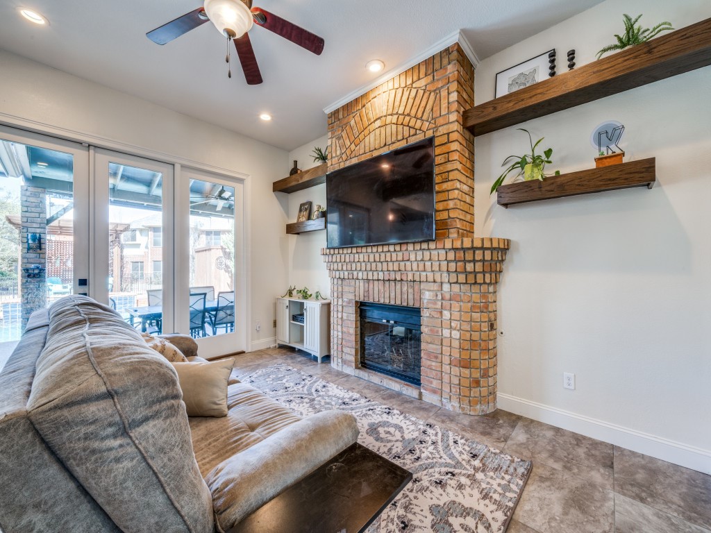 1421 Indian Lake Trail