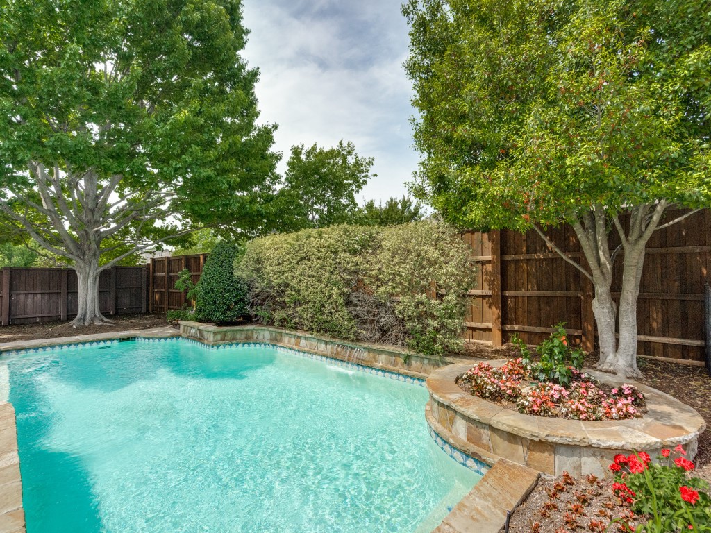 5292 Shoshone Drive