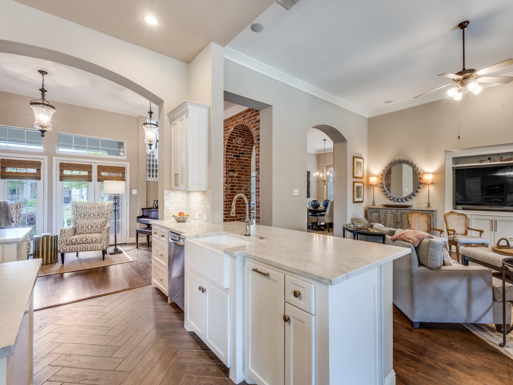 5292 Shoshone Drive