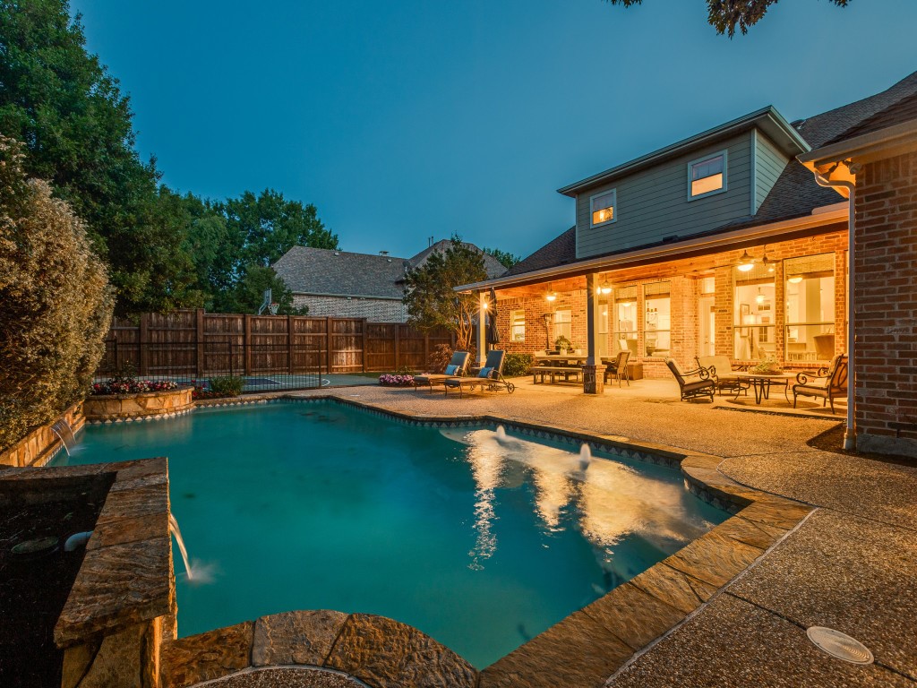 5292 Shoshone Drive